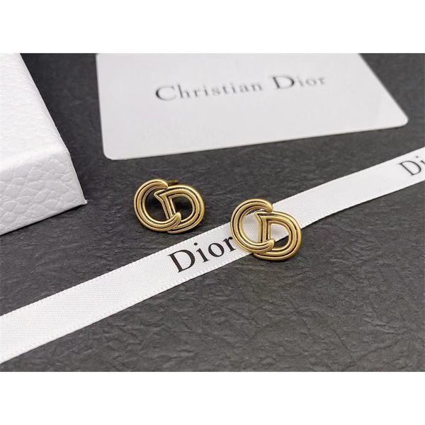 70% off outlet online family 2021 new old letter female circle design ins net red same fashion earrings, Golden
70% off outlet online family 2021 new old letter female circle design ins net red same fashion earrings, Golden