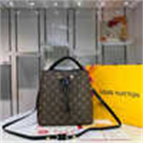 handles bag brand cross designer iconic luxury bags urban shoulder original handbags single m43985 shoulder 44022 totes ladies handbag b
handles bag brand cross designer iconic luxury bags urban shoulder original handbags single m43985 shoulder 44022 totes ladies handbag b