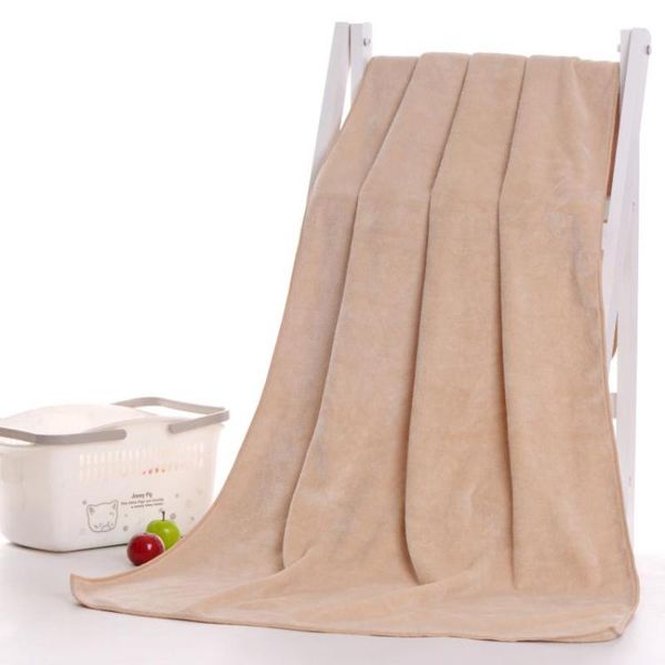 towel the bath is softer and absorbent than pure cotton. it can dry fast can't shed hair in household
towel the bath is softer and absorbent than pure cotton. it can dry fast can't shed hair in household