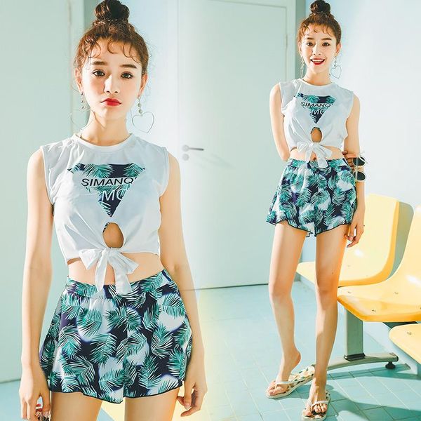 couple's swimsuit women's split korean-style fashion small chest gathered steel plate bikini four-piece two-piece suits
couple's swimsuit women's split korean-style fashion small chest gathered steel plate bikini four-piece two-piece suits