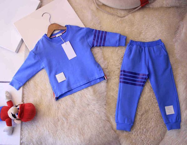 high-end kids clothing sets pullover +trousers two piece set 2021 luxury design kids autumn clothing hooded coat, White
high-end kids clothing sets pullover +trousers two piece set 2021 luxury design kids autumn clothing hooded coat, White
