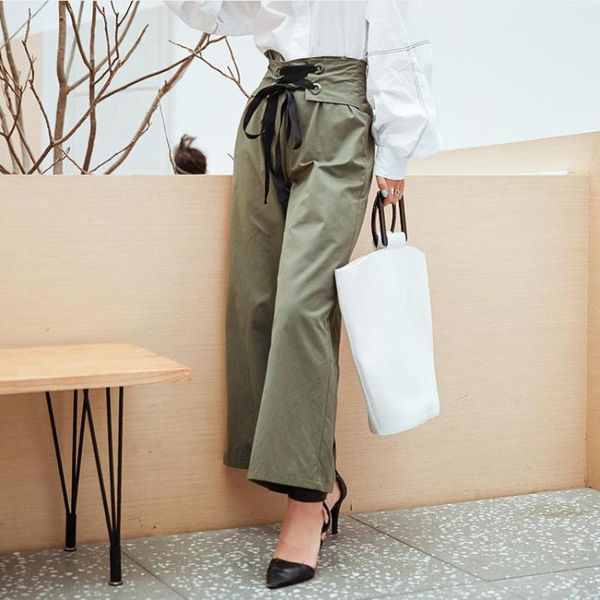 women's pants & capris fashion brand bandage stitching wide leg female england style high waist was thin longer with belt wq2109, Black;white
women's pants & capris fashion brand bandage stitching wide leg female england style high waist was thin longer with belt wq2109, Black;white