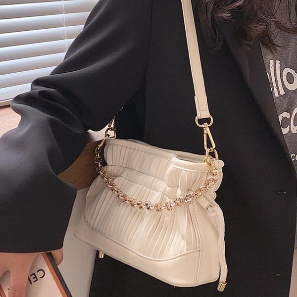 shoulder bags high-quality pleated western style summer bucket bag 2021 fashion and atmosphere women's designer messenger underarm
shoulder bags high-quality pleated western style summer bucket bag 2021 fashion and atmosphere women's designer messenger underarm