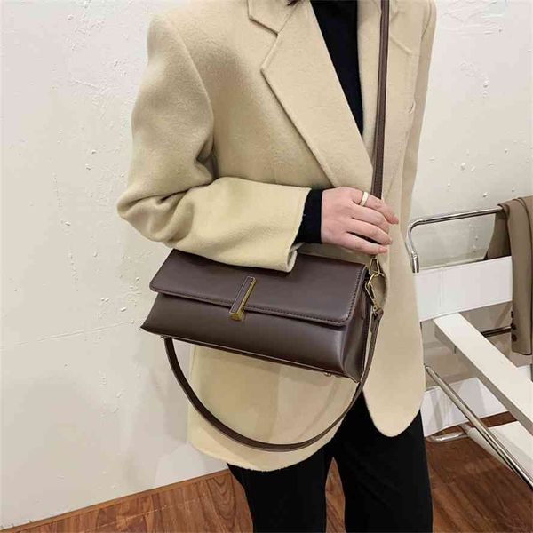 french underarm women's korean fashion texture foreign style single shoulder bag net red simple messenger
french underarm women's korean fashion texture foreign style single shoulder bag net red simple messenger