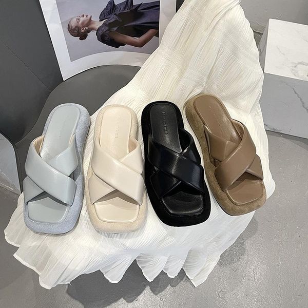 slippers shoes woman 2021 for swimming pool pantofle platform low beach flat soft hoof heels basic slides casual pu fabric c, Black
slippers shoes woman 2021 for swimming pool pantofle platform low beach flat soft hoof heels basic slides casual pu fabric c, Black