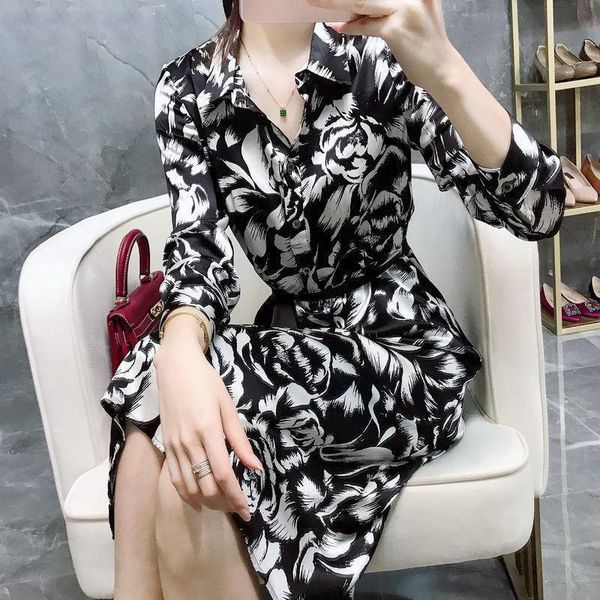 casual dresses chinese style ink peony print dress women's 2021 spring temperament bandage waist lining, Black;gray
casual dresses chinese style ink peony print dress women's 2021 spring temperament bandage waist lining, Black;gray