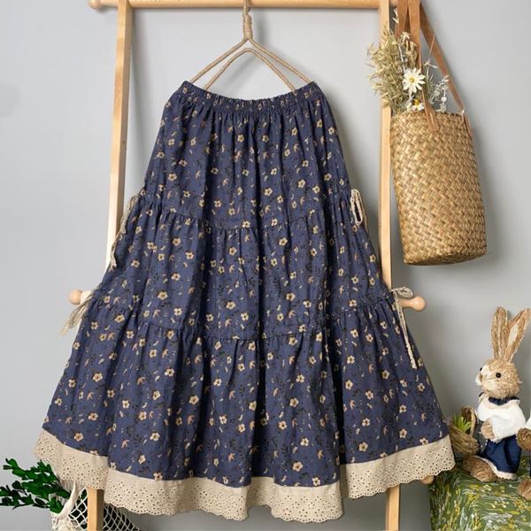 skirts spring/summer 2021 all-match printed a-line skirt mori girl double-sided lace sweet age-reducing large-length, Black
skirts spring/summer 2021 all-match printed a-line skirt mori girl double-sided lace sweet age-reducing large-length, Black