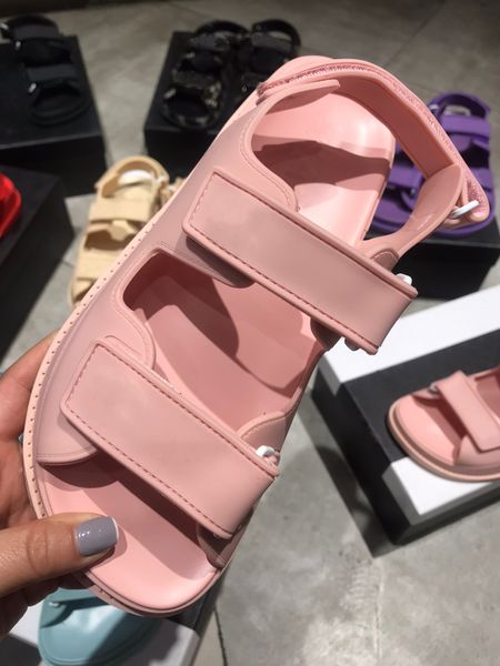 sandals women slides womens scuffs slipper luxurys designers jelly shoes high heels lady paris summer beach pumps classic flower, Black
sandals women slides womens scuffs slipper luxurys designers jelly shoes high heels lady paris summer beach pumps classic flower, Black