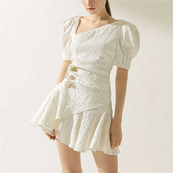 early 2021 spring style foreign age reduction waist show thin temperament fashion v-neck irregular short sleeve drs, Black
early 2021 spring style foreign age reduction waist show thin temperament fashion v-neck irregular short sleeve drs, Black