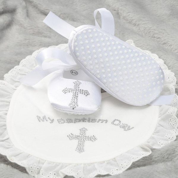 first walkers dollbling baby toddler shoes white diamond solid color lace closed cotton soft bottom non-slip sole girl bib
first walkers dollbling baby toddler shoes white diamond solid color lace closed cotton soft bottom non-slip sole girl bib