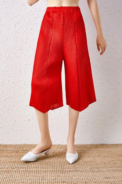 women's pants & capris selling miyake fashion pleated cropped waist solid drawstring loose casual wide-leg black in stock, Black;white
women's pants & capris selling miyake fashion pleated cropped waist solid drawstring loose casual wide-leg black in stock, Black;white
