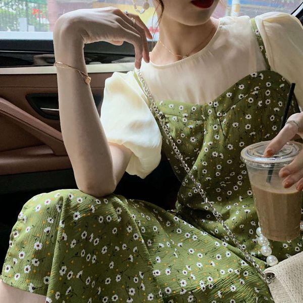 very fairy small crowd net red fried street two piece suit long bubble sleeve suspender skirt floral dress, Black;gray
very fairy small crowd net red fried street two piece suit long bubble sleeve suspender skirt floral dress, Black;gray