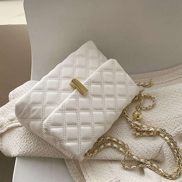 classic quilted leather shoulder bags for women chain handbag solid color crossbody flap design vintage lady satchels
classic quilted leather shoulder bags for women chain handbag solid color crossbody flap design vintage lady satchels
