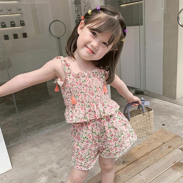 summer 2021 girls set floral tank shorts two-piece children's wear fashion clothing sets, White
summer 2021 girls set floral tank shorts two-piece children's wear fashion clothing sets, White