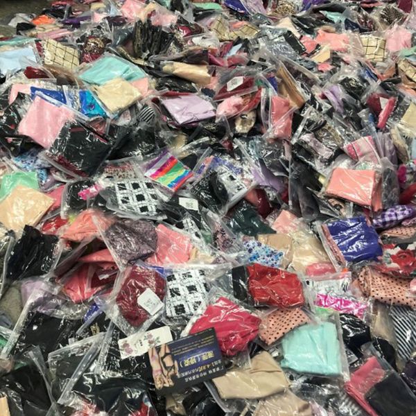 women intimates seamless panties floral lace thongs cotton briefs underwear super thin ice silk pants plus size, Black;pink
women intimates seamless panties floral lace thongs cotton briefs underwear super thin ice silk pants plus size, Black;pink