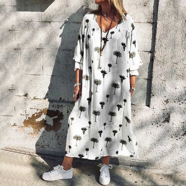 fashion dress 2021 spring and summer women's large beach loose medium sleeve, White;black
fashion dress 2021 spring and summer women's large beach loose medium sleeve, White;black