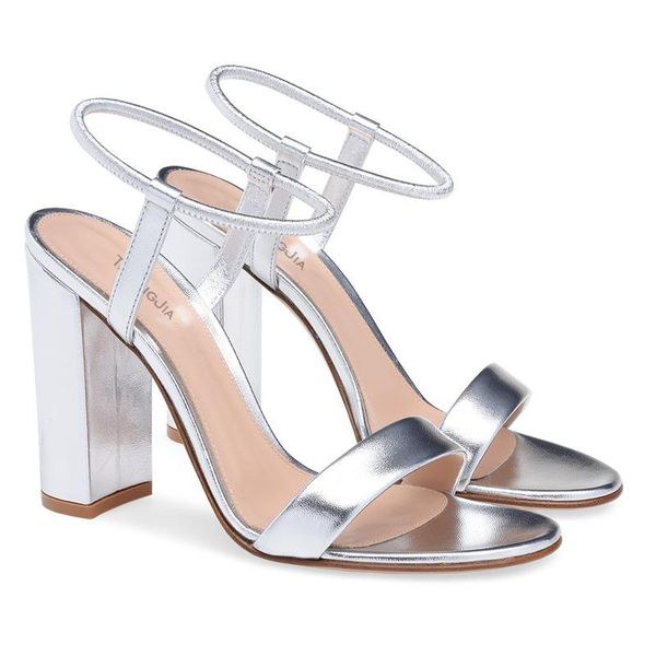 dress shoes summer large size solid color pu round head thick with high heels simple and versatile daily sandals banquet women's, Black
dress shoes summer large size solid color pu round head thick with high heels simple and versatile daily sandals banquet women's, Black