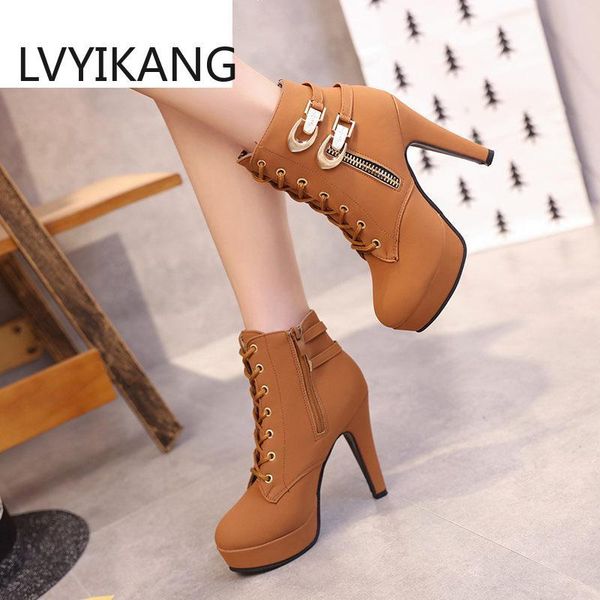 plus size 35-43 platform boots autumn winter women solid lace-up european ladies shoes pu leather zip, Black
plus size 35-43 platform boots autumn winter women solid lace-up european ladies shoes pu leather zip, Black