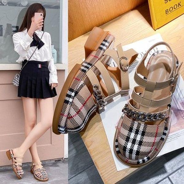 sandals 2021women fashion leather shoes metal decoration female round head thick crust muffin casual beach, Black
sandals 2021women fashion leather shoes metal decoration female round head thick crust muffin casual beach, Black