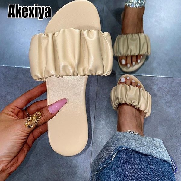 summer 2021 casual home durable slippers african style fold leather outdoor wild beach non-slip women flat o377, Black
summer 2021 casual home durable slippers african style fold leather outdoor wild beach non-slip women flat o377, Black