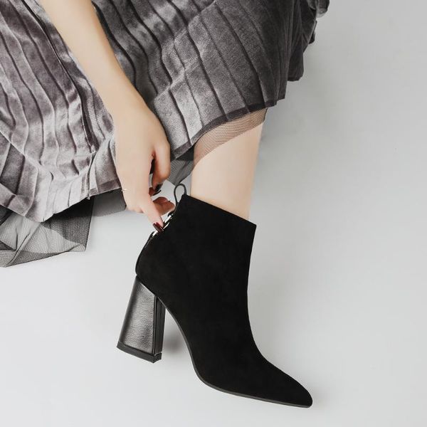 boots lady women's low shoes zipper winter footwear luxury designer boots-women ankle 2021 high heel fashion rock pointy rubber, Black
boots lady women's low shoes zipper winter footwear luxury designer boots-women ankle 2021 high heel fashion rock pointy rubber, Black