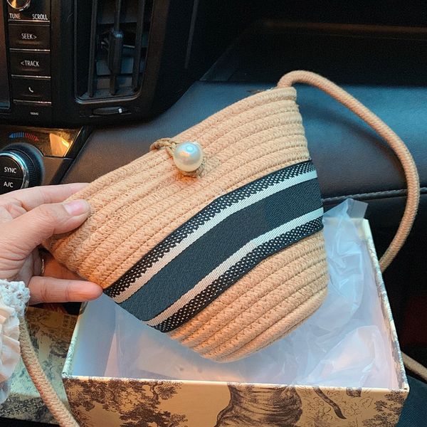 straw bags fashion women shoulder bag luxurys designers crossbody women's grass shopping handbag purse wallet letter printed
straw bags fashion women shoulder bag luxurys designers crossbody women's grass shopping handbag purse wallet letter printed