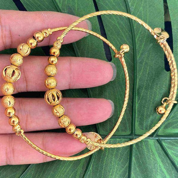 2pc/lot dubai bangles ethiopian indian bracelet gold color charm bangles bead jewelry african ball bride party gifts, Golden;silver
2pc/lot dubai bangles ethiopian indian bracelet gold color charm bangles bead jewelry african ball bride party gifts, Golden;silver