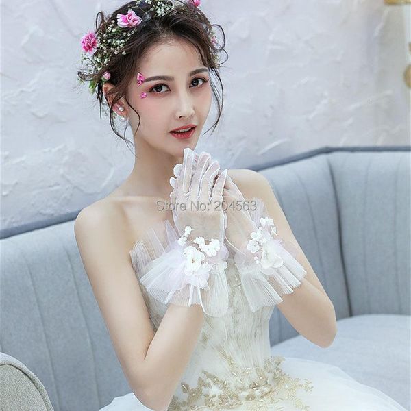 bridal gloves romantic wedding party finger short with flowers and beads, White 
bridal gloves romantic wedding party finger short with flowers and beads, White