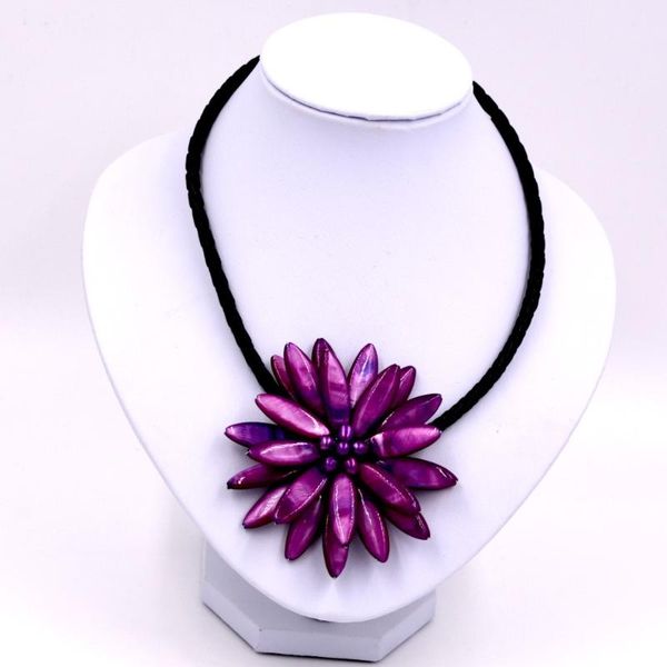 handmade wired purple mother of pearl necklace mop shell flower pendant beaded chains, Silver
handmade wired purple mother of pearl necklace mop shell flower pendant beaded chains, Silver