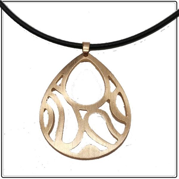 pendant necklaces fashion metal golden texture necklace for women quality stainless steel jewelry vintage kpop punk gothic accessories, Silver
pendant necklaces fashion metal golden texture necklace for women quality stainless steel jewelry vintage kpop punk gothic accessories, Silver