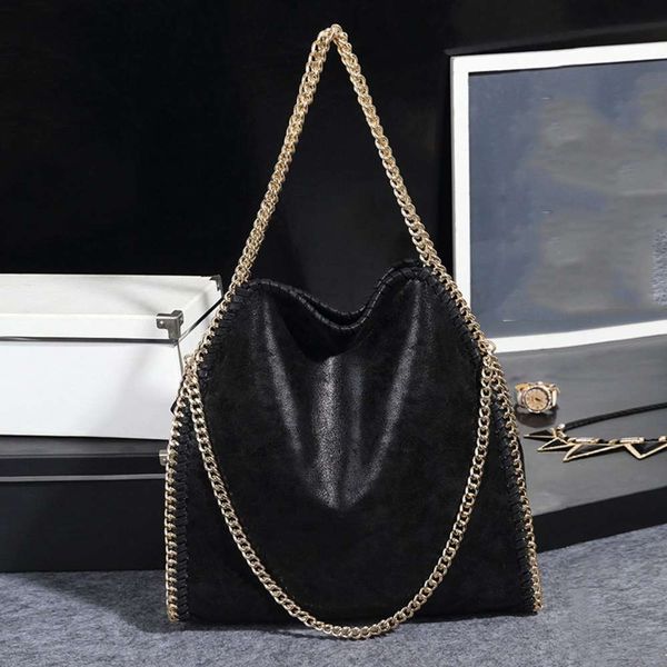 chain female bag solid color foldable tide shoulder package pu matte leather s women's luxury digner handbags
chain female bag solid color foldable tide shoulder package pu matte leather s women's luxury digner handbags