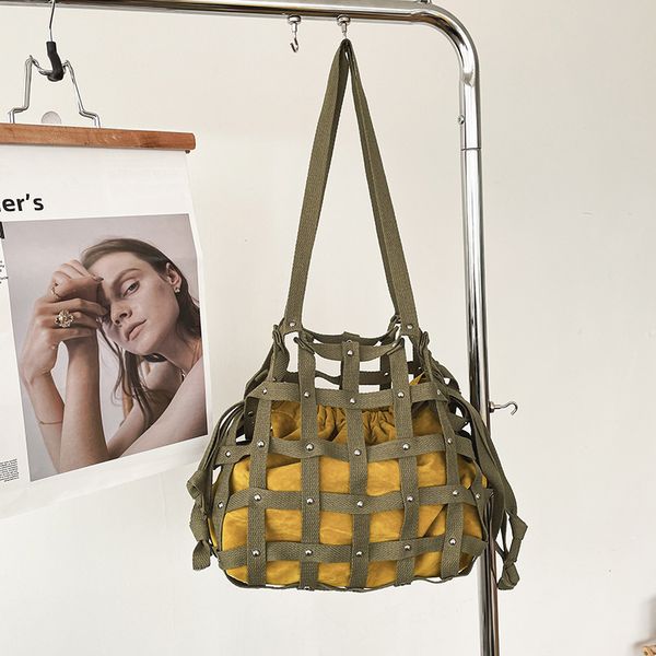 weave tote big bucket bag fashion new high-quality leather women's designer handbag travel shoulder messenger bag phone purses c0508
weave tote big bucket bag fashion new high-quality leather women's designer handbag travel shoulder messenger bag phone purses c0508