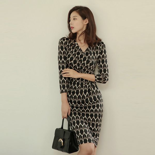 fashionable women's dress spring slim and thin temperament ladies style split v-neck printed 210520, Black;gray
fashionable women's dress spring slim and thin temperament ladies style split v-neck printed 210520, Black;gray