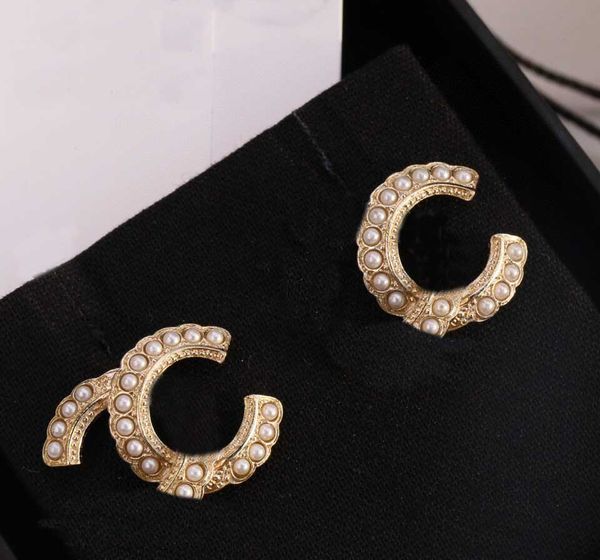 fashion style stud earring with pearl for women wedding jewelry gift have box stamp, Golden
fashion style stud earring with pearl for women wedding jewelry gift have box stamp, Golden