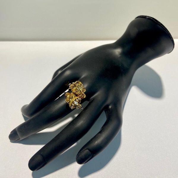 cluster rings brand fashion crystal jewelry for women vintage color ring party steam punk, Golden;silver
cluster rings brand fashion crystal jewelry for women vintage color ring party steam punk, Golden;silver