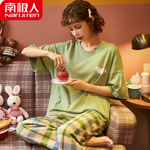 2021women summer pajamas cotton short-sleeved trousers two-piece suit thin home service outer wear bathing pajamas, Black;red
2021women summer pajamas cotton short-sleeved trousers two-piece suit thin home service outer wear bathing pajamas, Black;red