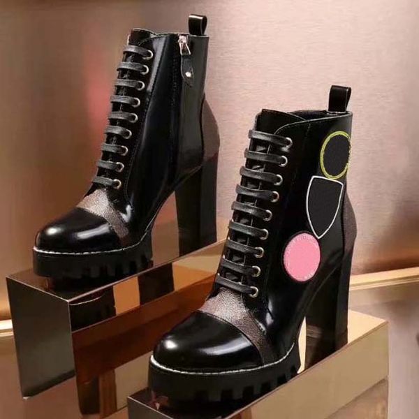 fashion designer boots chunky ankle boot is a refined style combining black calf leather and suede baby goat 05
fashion designer boots chunky ankle boot is a refined style combining black calf leather and suede baby goat 05