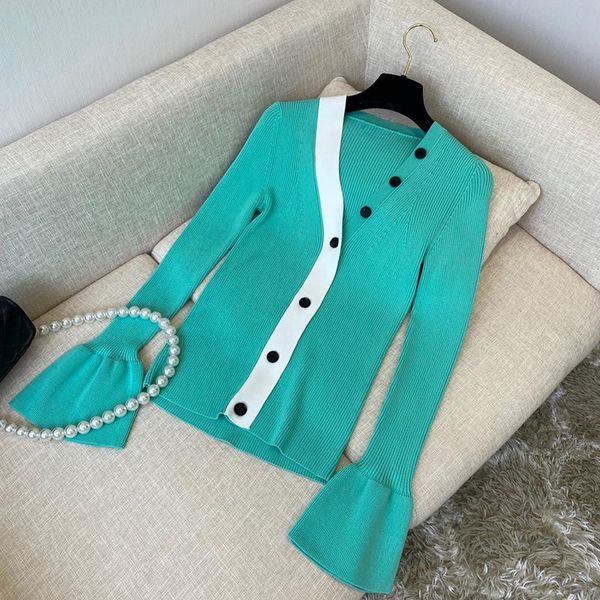 fashion casual green slim comfortable cardigans for women v-neck long flare sleeve knitted sweater coat 2021 spring women's kni, White
fashion casual green slim comfortable cardigans for women v-neck long flare sleeve knitted sweater coat 2021 spring women's kni, White