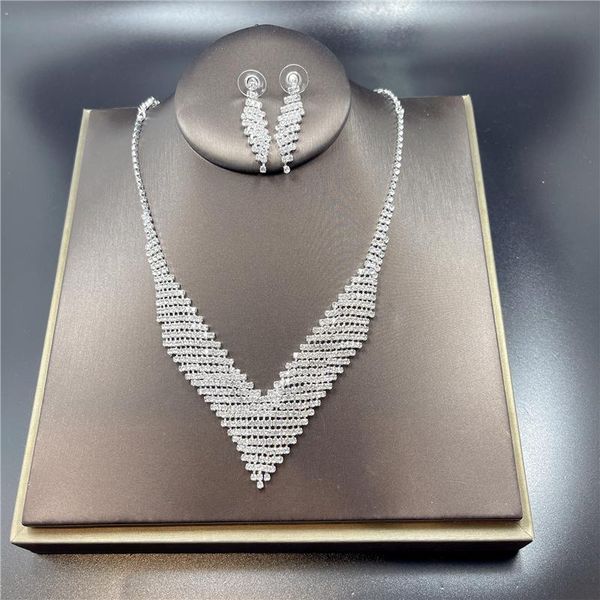 earrings & necklace elegant fashion wedding rhinestone pendant bridal set clothing accessories women's jewelry wholesale, Silver
earrings & necklace elegant fashion wedding rhinestone pendant bridal set clothing accessories women's jewelry wholesale, Silver