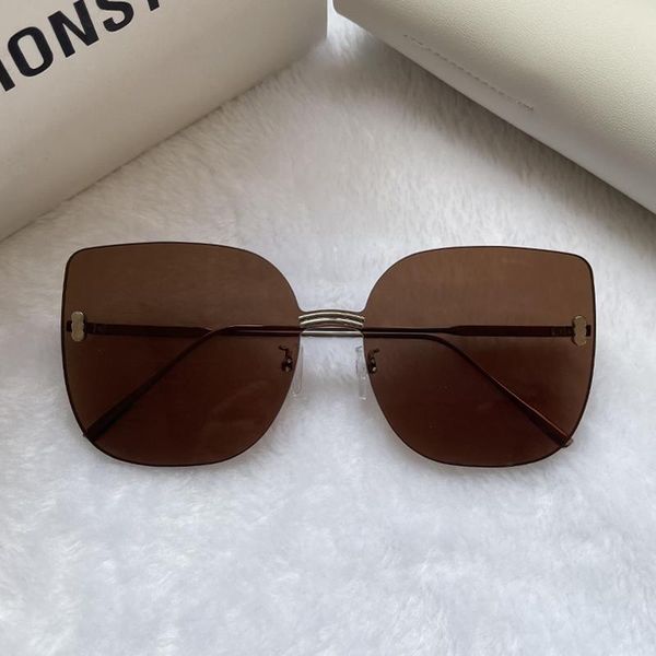 outdoor eyewear 2021 women gm brand sunglasses metal large frame gentle designer sunglass mirror rimless female alloy sun glasses modmo
outdoor eyewear 2021 women gm brand sunglasses metal large frame gentle designer sunglass mirror rimless female alloy sun glasses modmo