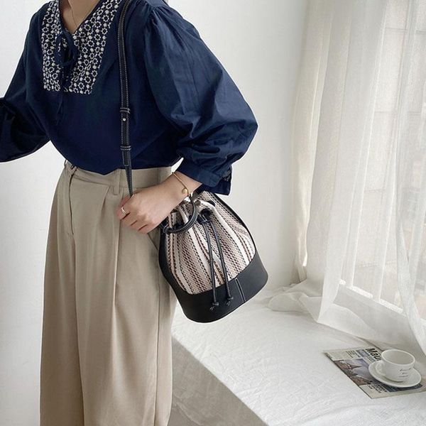 shoulder bags yifangzhe brand design luxury bucket pu hit color bag niche retro handbag string tassel crossbody tote for women
shoulder bags yifangzhe brand design luxury bucket pu hit color bag niche retro handbag string tassel crossbody tote for women