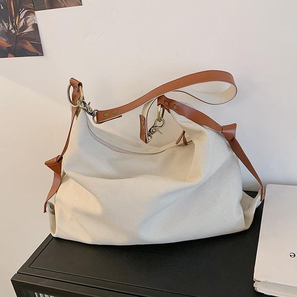 evening bags canvas messenger bag trendy fashion female college students commuting to class shoulder large capacity 
evening bags canvas messenger bag trendy fashion female college students commuting to class shoulder large capacity