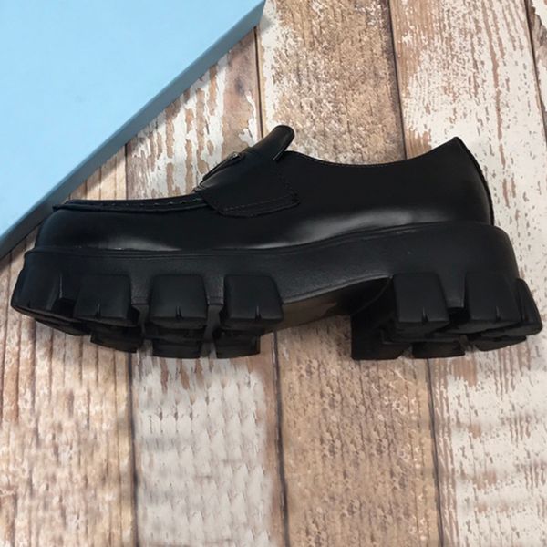 womens designer classic loafers shoes glossy leather upper with leather straps light rubber lug tread sole heel 5.5cm personalized serrated, Black
womens designer classic loafers shoes glossy leather upper with leather straps light rubber lug tread sole heel 5.5cm personalized serrated, Black