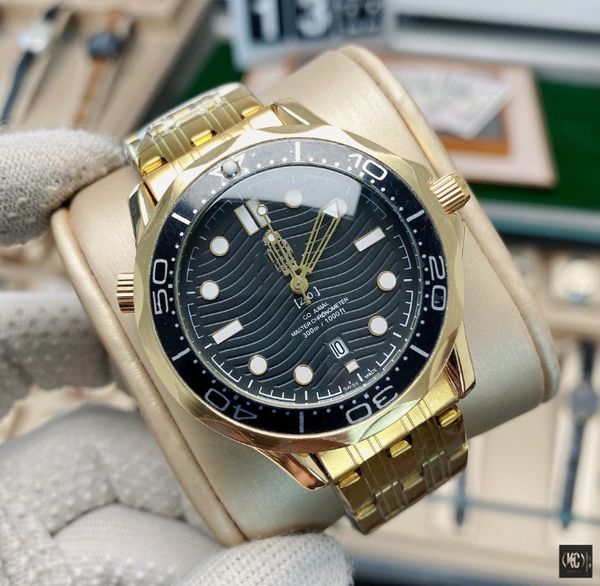 44mm brand clock automatic date gold watches luxury fashion men and women steel band quartz movement rose-gold silver leisure wrist watch, Slivery;brown
44mm brand clock automatic date gold watches luxury fashion men and women steel band quartz movement rose-gold silver leisure wrist watch, Slivery;brown