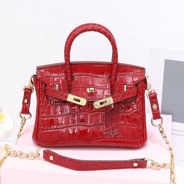 messenger bags messenger bagschain lacquered crocodile leather women's bag fashion versatile one shoulder handbag
messenger bags messenger bagschain lacquered crocodile leather women's bag fashion versatile one shoulder handbag