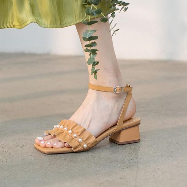sandals 2021 fashion summer women shoes genuine leather sweet pleated pearl square heel ankle strap mid-heel party, Black
sandals 2021 fashion summer women shoes genuine leather sweet pleated pearl square heel ankle strap mid-heel party, Black