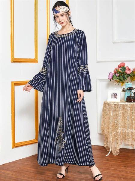 arabic long dress elegant ethnic golden thread embroidery maxi dresses plus size long sleeve muslim clothing islamic abaya gown, Red
arabic long dress elegant ethnic golden thread embroidery maxi dresses plus size long sleeve muslim clothing islamic abaya gown, Red