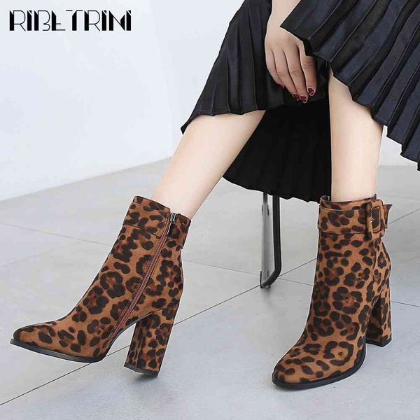 boots brand high heels shoes autumn wild leopard ankle women elegant buckle decorating boots, Black
boots brand high heels shoes autumn wild leopard ankle women elegant buckle decorating boots, Black