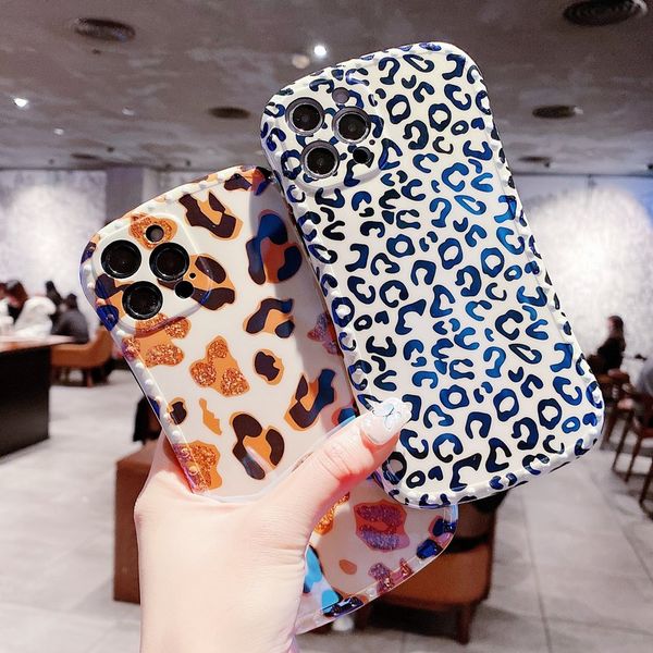 luxury glossy leopard print phone cases blue ray chain soft silicone shockproof for iphone 13 11 12 pro max xs xr 7 8 plus tpu woman cover
luxury glossy leopard print phone cases blue ray chain soft silicone shockproof for iphone 13 11 12 pro max xs xr 7 8 plus tpu woman cover