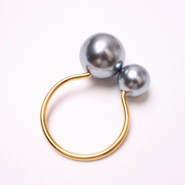 pearls napkin rings u-shaped buckle for dining room family dinner table wedding decor
pearls napkin rings u-shaped buckle for dining room family dinner table wedding decor